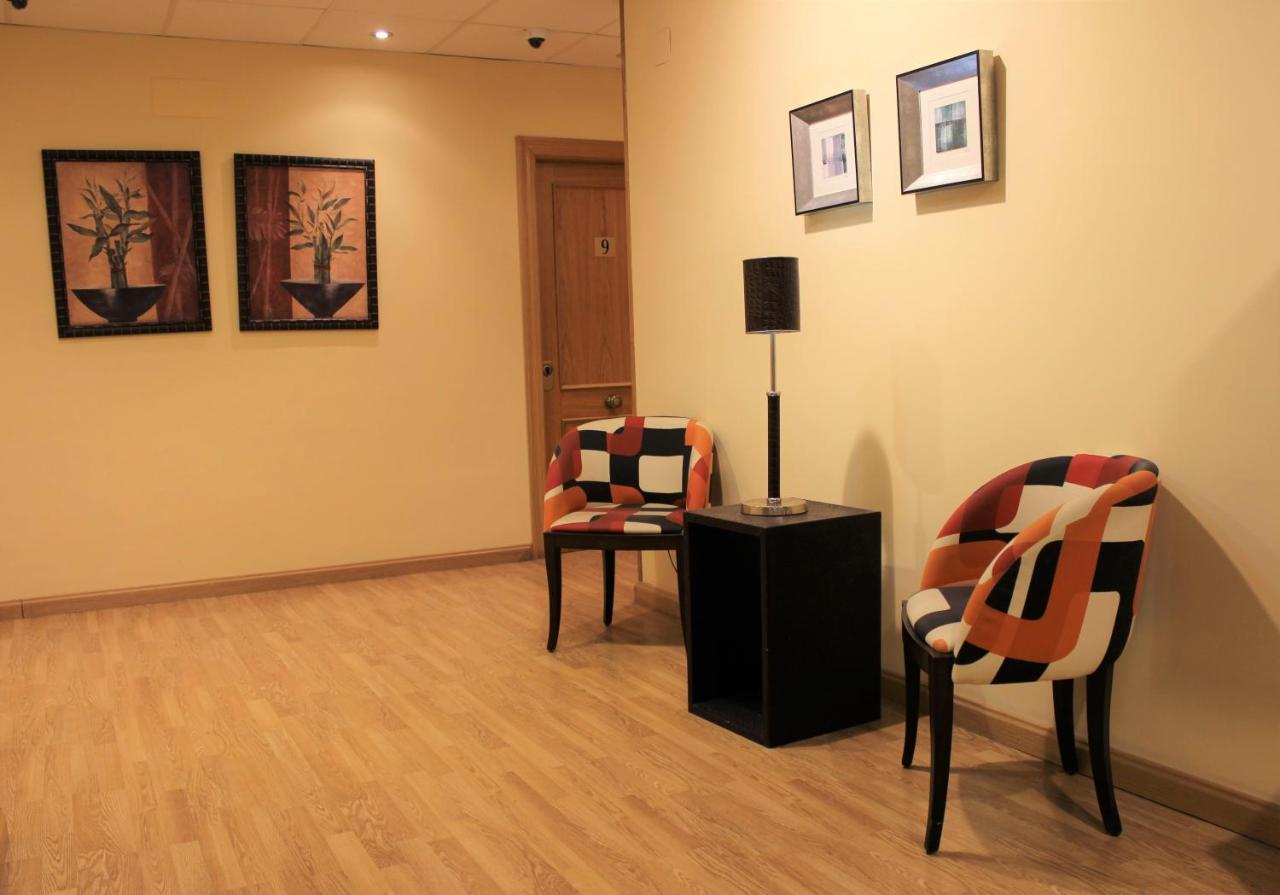 Hostal San Isidro Autol Buitenkant foto