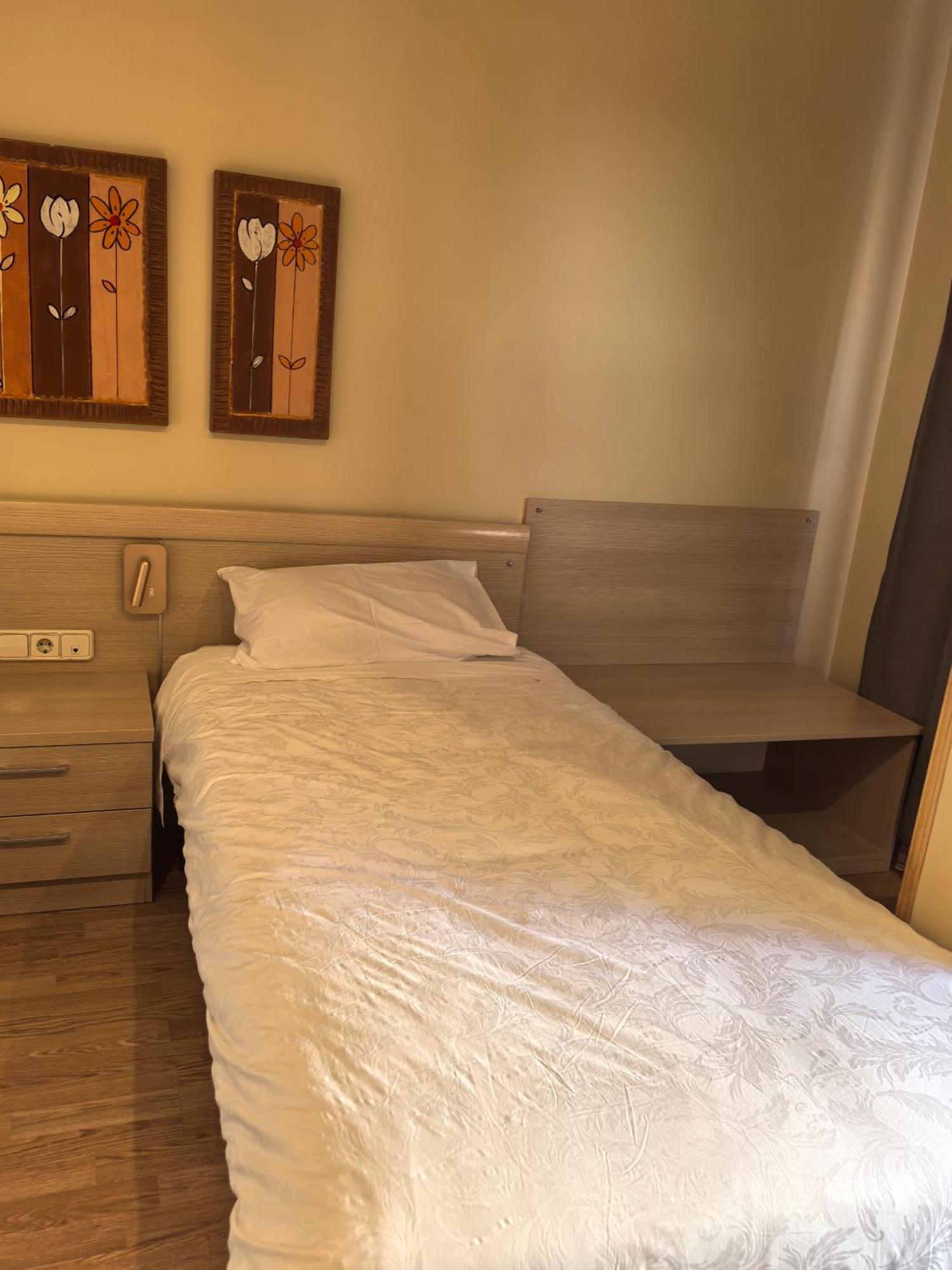Hostal San Isidro Autol Buitenkant foto